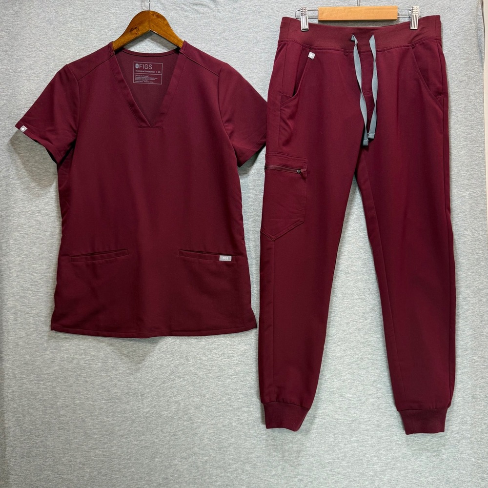 FIGS Scrub Set Womens XS Burgundy Casma Top Zamora Jogger XS Pants Healthcare